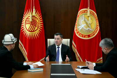 Садыр Жапаров принял председателя Национального агентства по делам религий и межэтнических отношений Талантбека Ташибекова