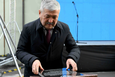 Адылбек Касымалиев заложил капсулы под строительство жилых комплексов в Бишкеке