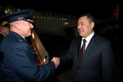 Президент Садыр Жапаров прибыл с рабочим визитом в США