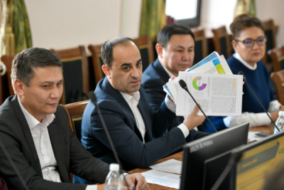 В мэрии Бишкека обсудили вопросы загрязнения воздуха и определение его источников