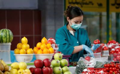 В Бишкеке торговым центрам и супермаркетам разрешено работать до 21.00