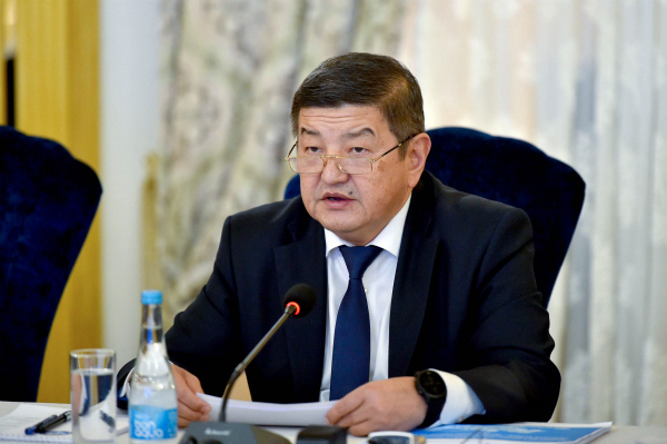 Акылбек Жапаров: В 2023 году консолидированный бюджет системы здравоохранения составит 37,2 млрд сомов