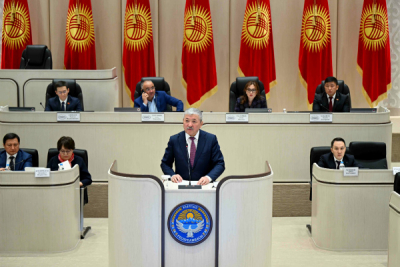 Глава Кабмина анонсировал масштабное повышение заработных плат работников бюджетной сферы