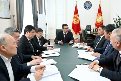 Президент Садыр Жапаров провел рабочее совещание по исполнению земельной амнистии